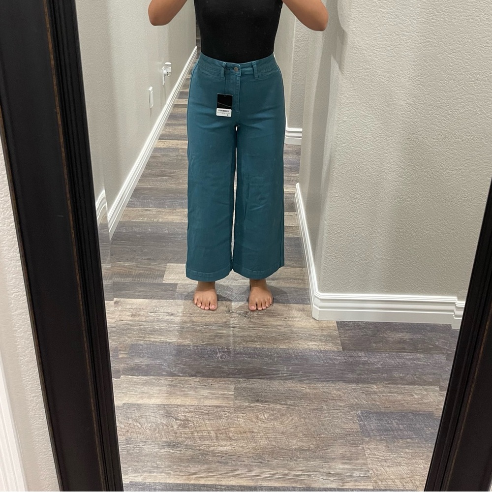 Wide leg cropped pants